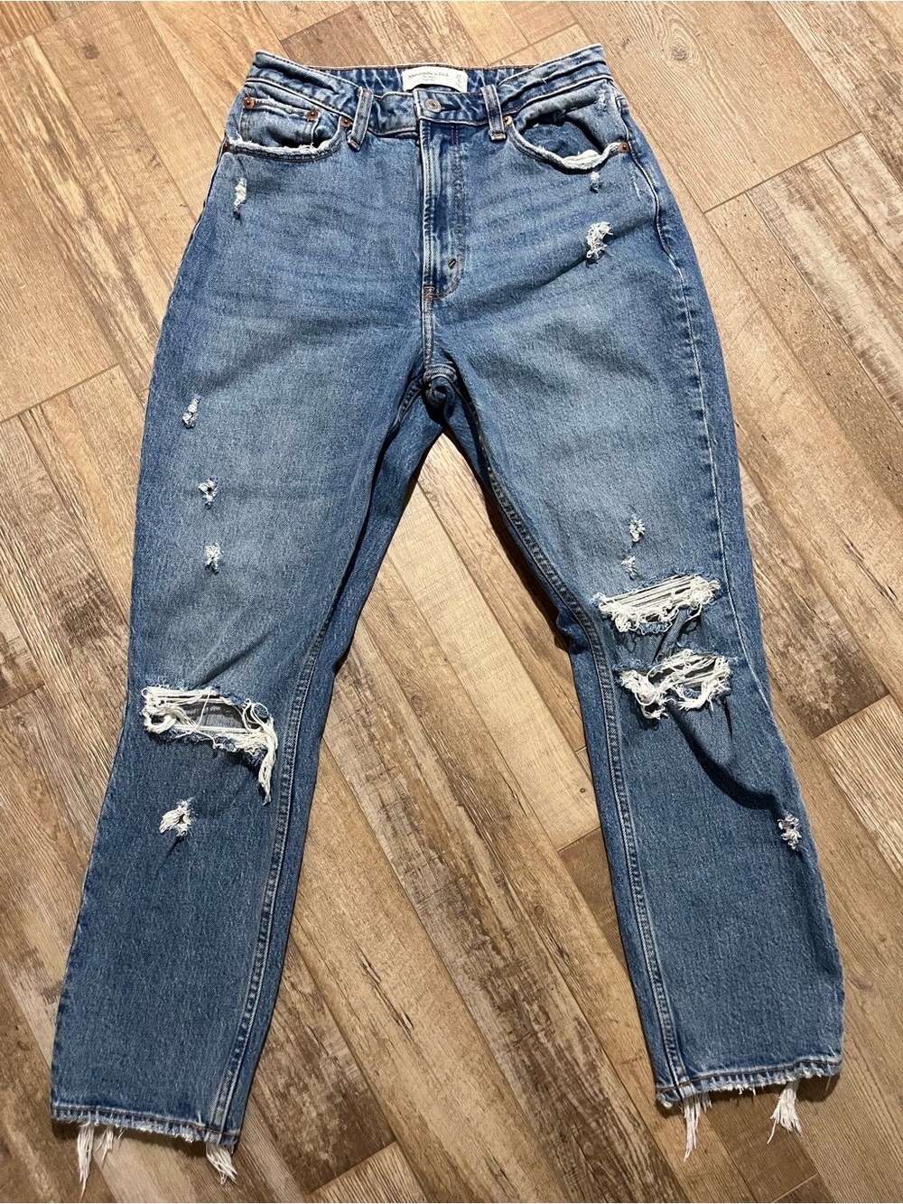 Abercrombie & Fitch Ripped The Mom High Rise Jeans - Blue